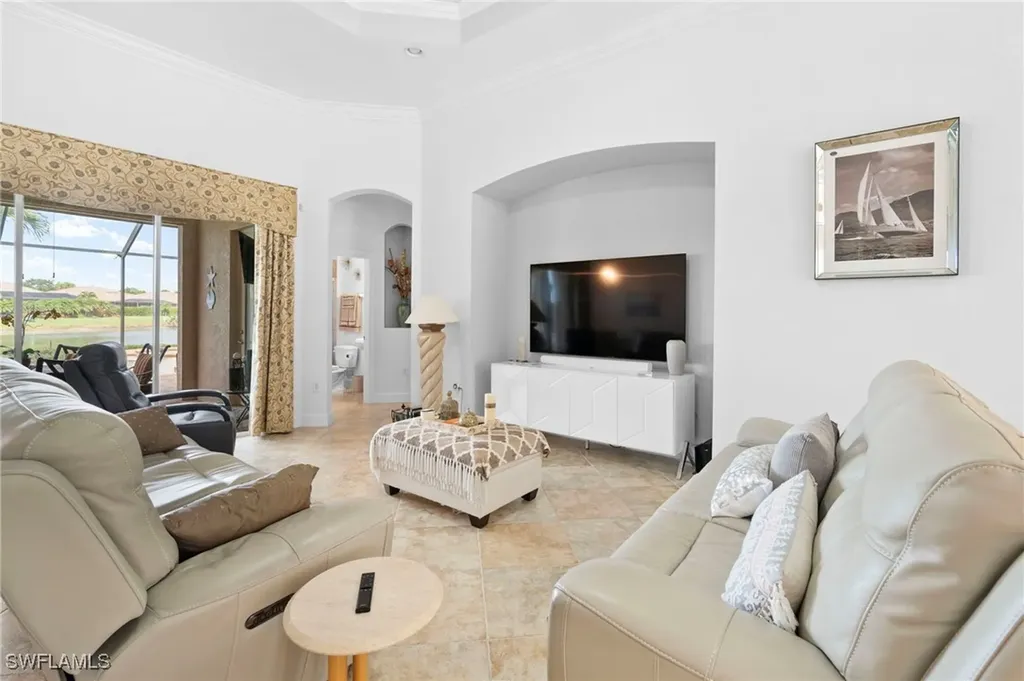 8095 Piedmont Drive Naples FL 34104