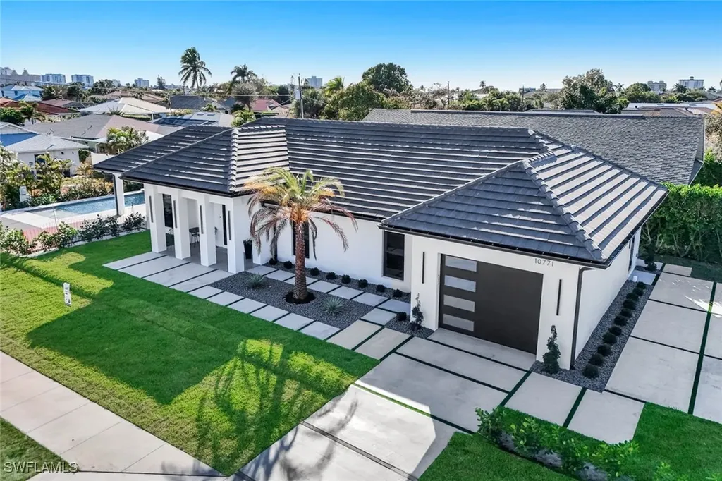 Naples FL, 10771 6TH Street