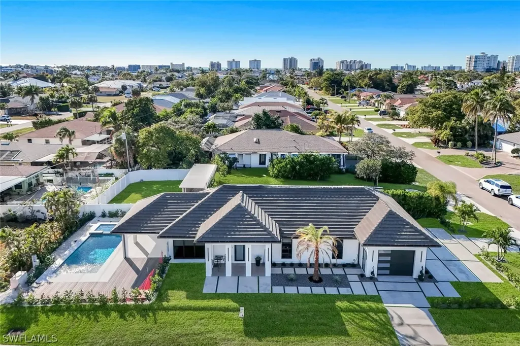 10771 6th Street Naples FL 34108