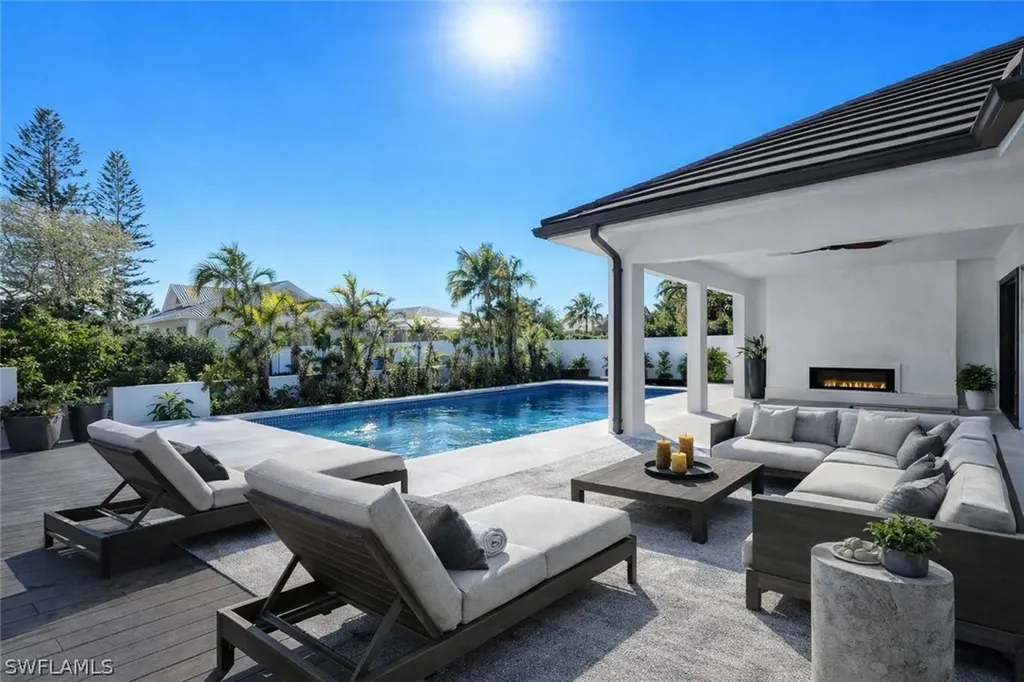 10771 6th Street Naples FL 34108