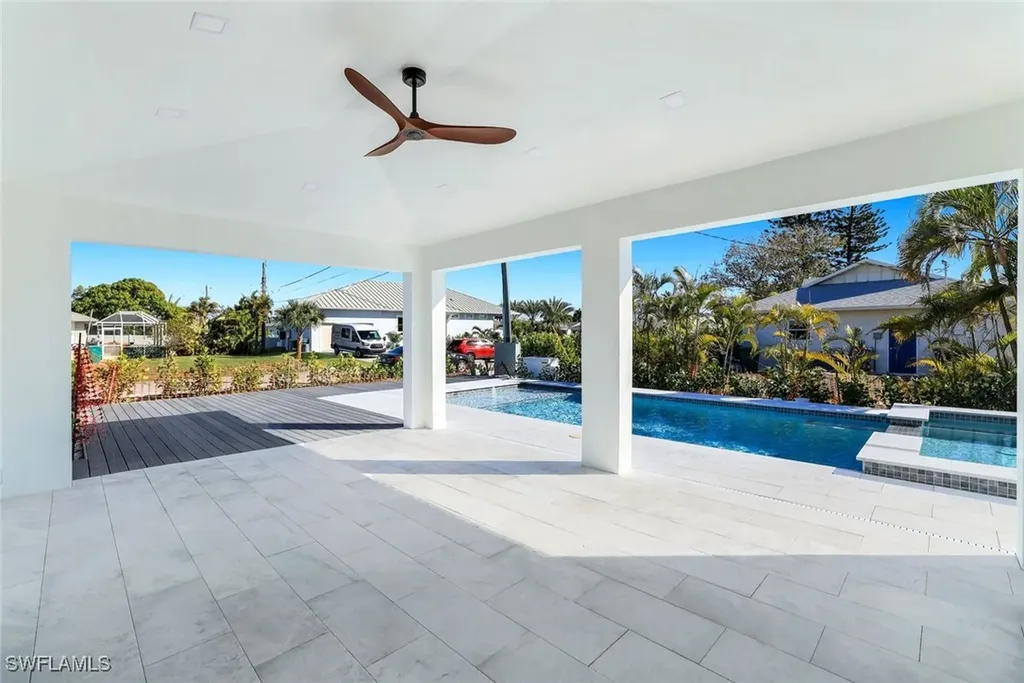 10771 6th Street Naples FL 34108