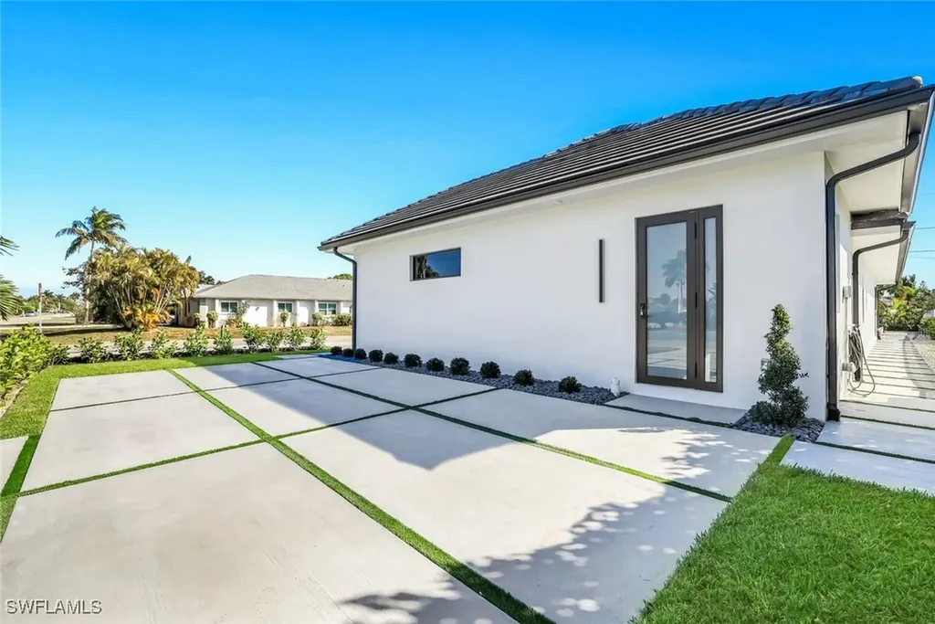 10771 6th Street Naples FL 34108