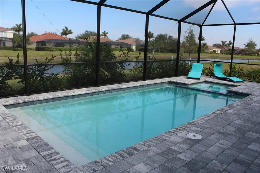 2261 Avocado Lane Naples FL 34120