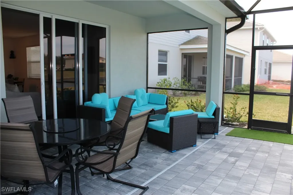 2261 Avocado Lane Naples FL 34120
