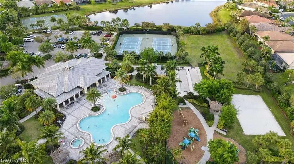 2261 Avocado Lane Naples FL 34120