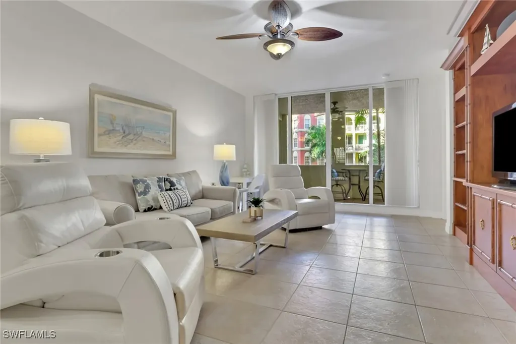 401 Bayfront Place Naples FL 34102