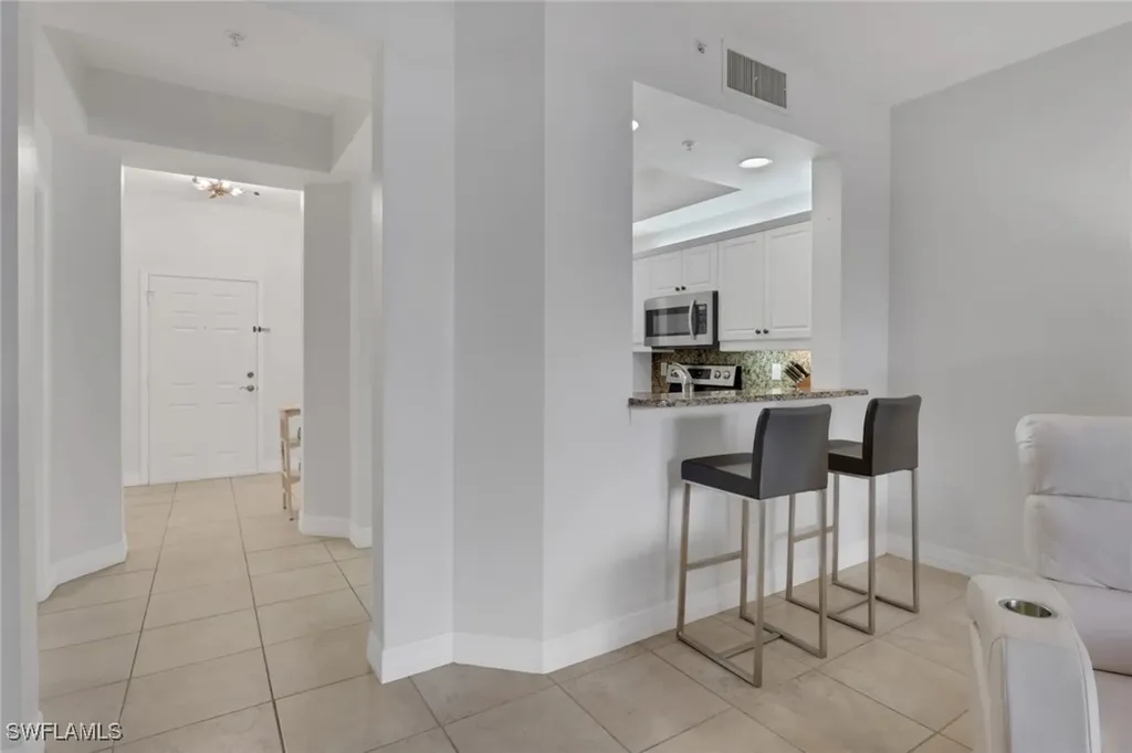 401 Bayfront Place Naples FL 34102