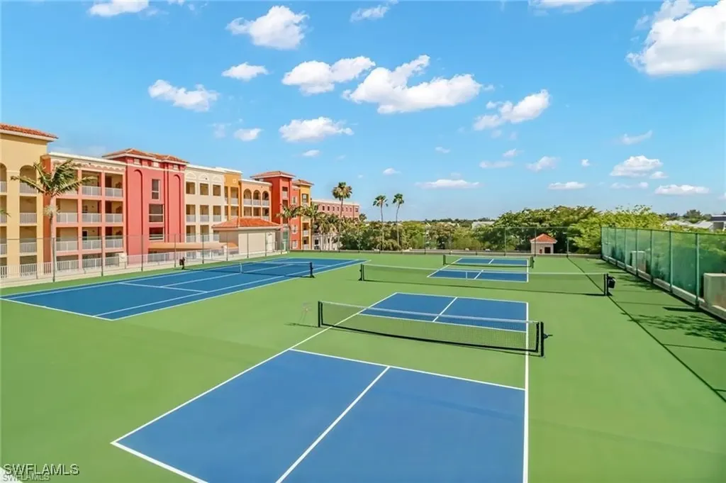 401 Bayfront Place Naples FL 34102