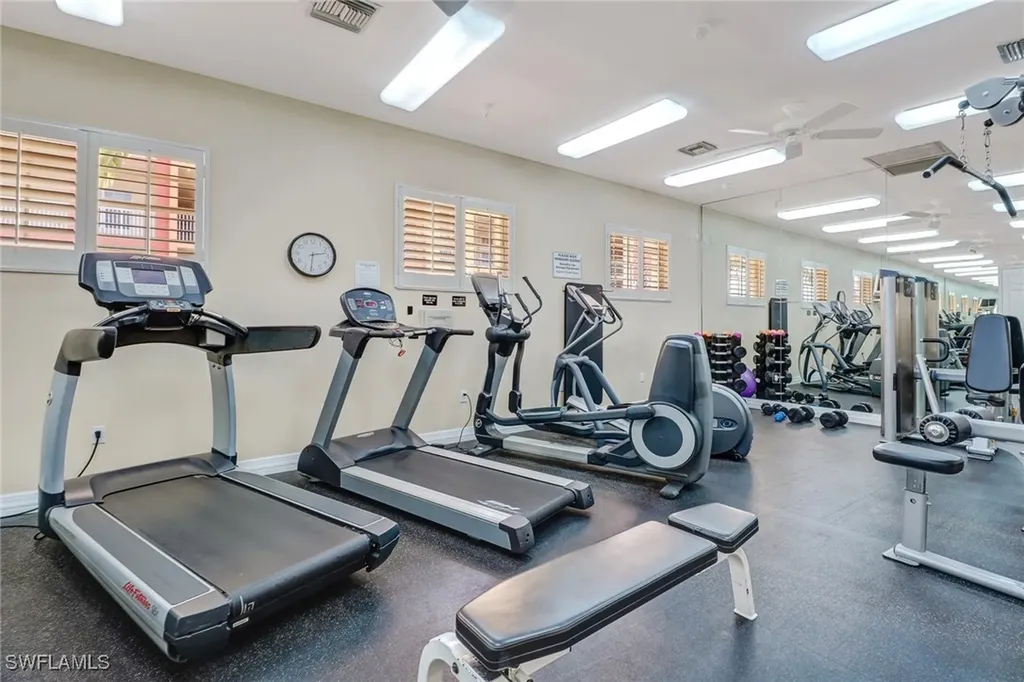 401 Bayfront Place Naples FL 34102
