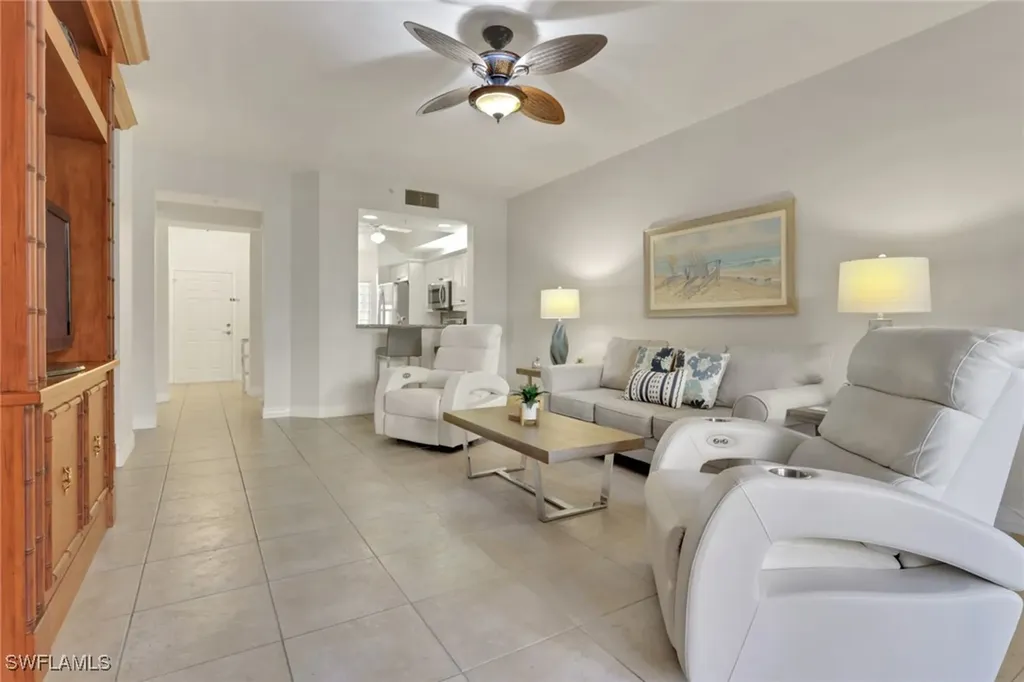 401 Bayfront Place Naples FL 34102