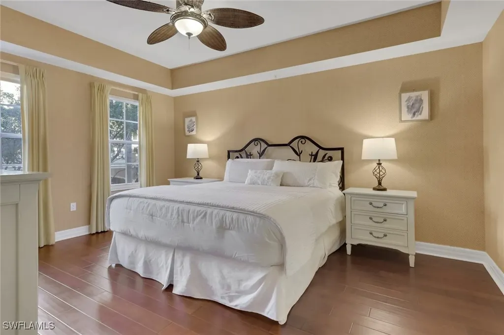 401 Bayfront Place Naples FL 34102