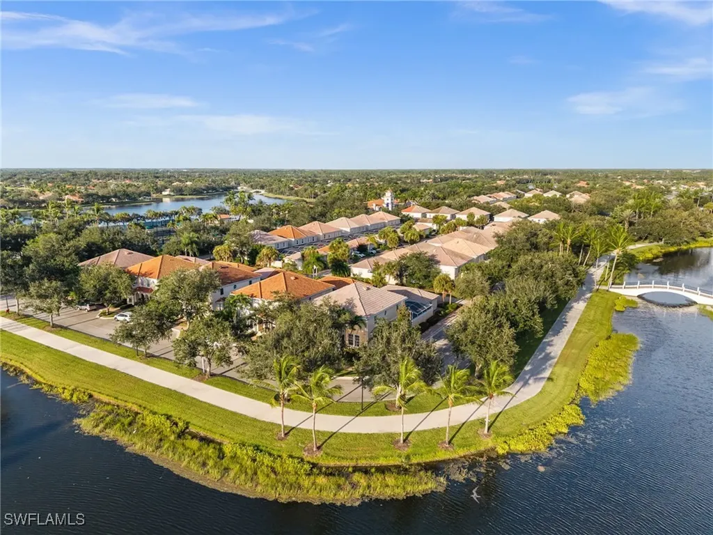 6072 Towncenter Circle Naples FL 34119