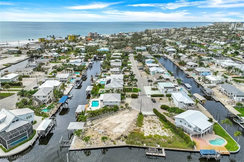 20 Avenida Carita Fort Myers Beach FL 33931
