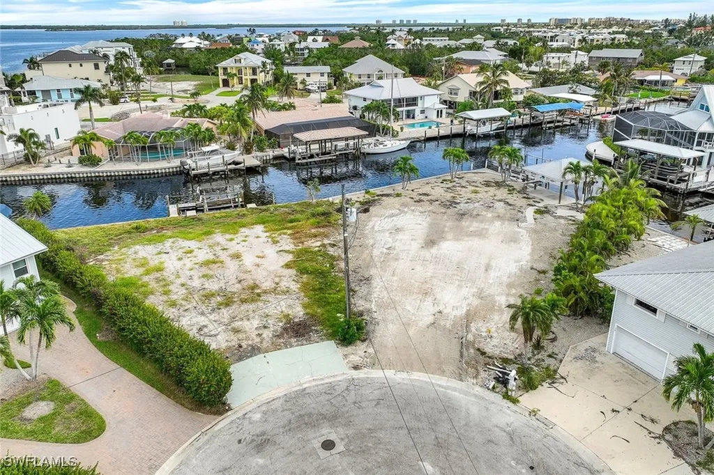 20 Avenida Carita Fort Myers Beach FL 33931