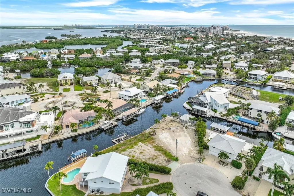 20 Avenida Carita Fort Myers Beach FL 33931