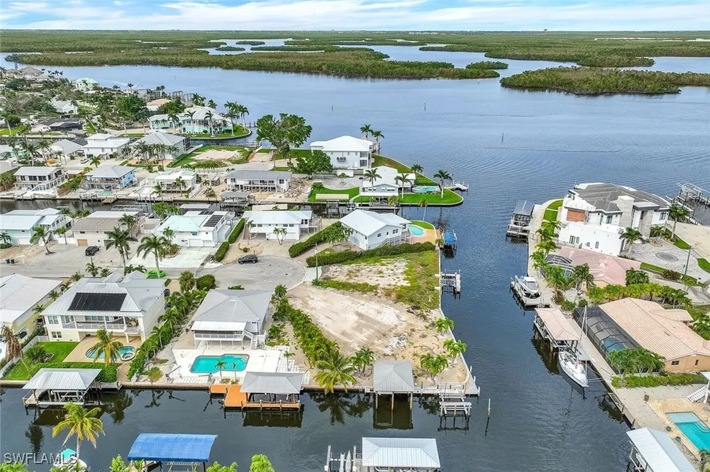 20 Avenida Carita Fort Myers Beach FL 33931