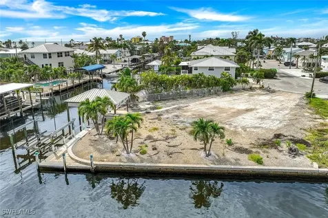 18 Avenida Carita Fort Myers Beach FL 33931