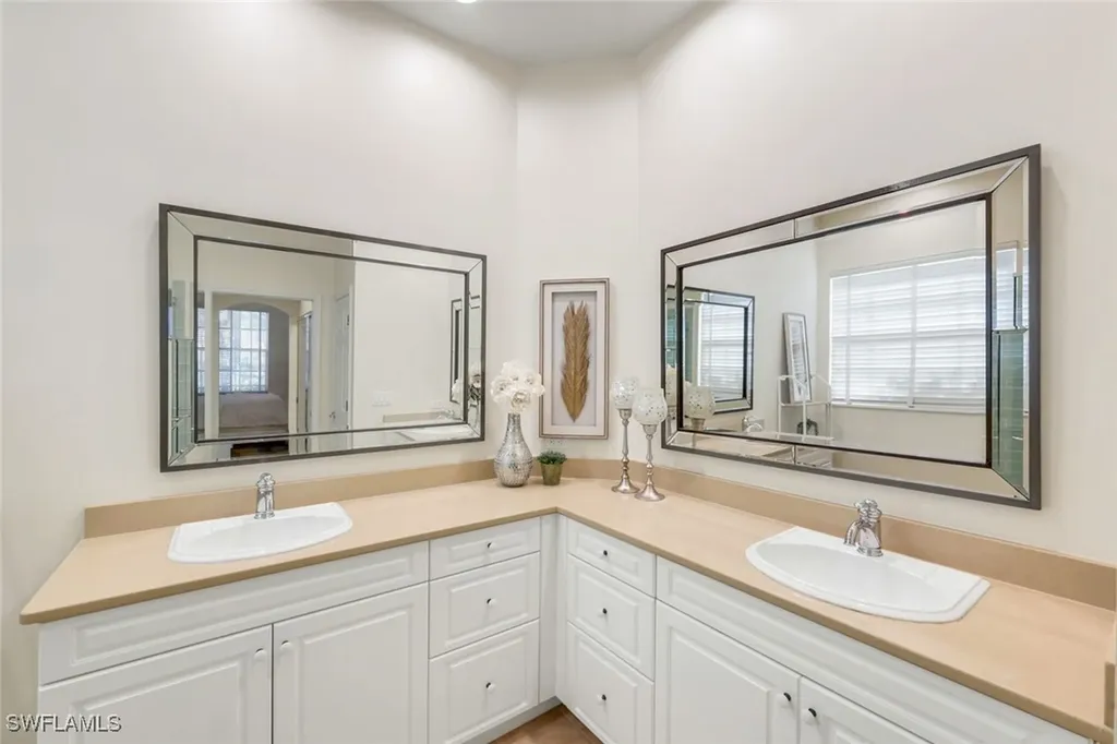 2328 Island Cove Circle Naples FL 34109