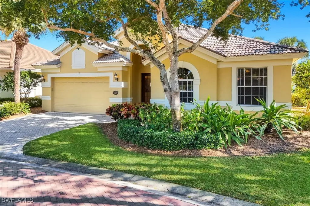 2328 Island Cove Circle Naples FL 34109
