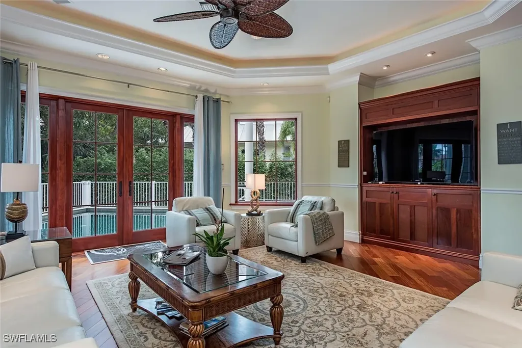 85 13th Avenue S Naples FL 34102