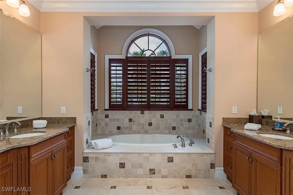 85 13th Avenue S Naples FL 34102