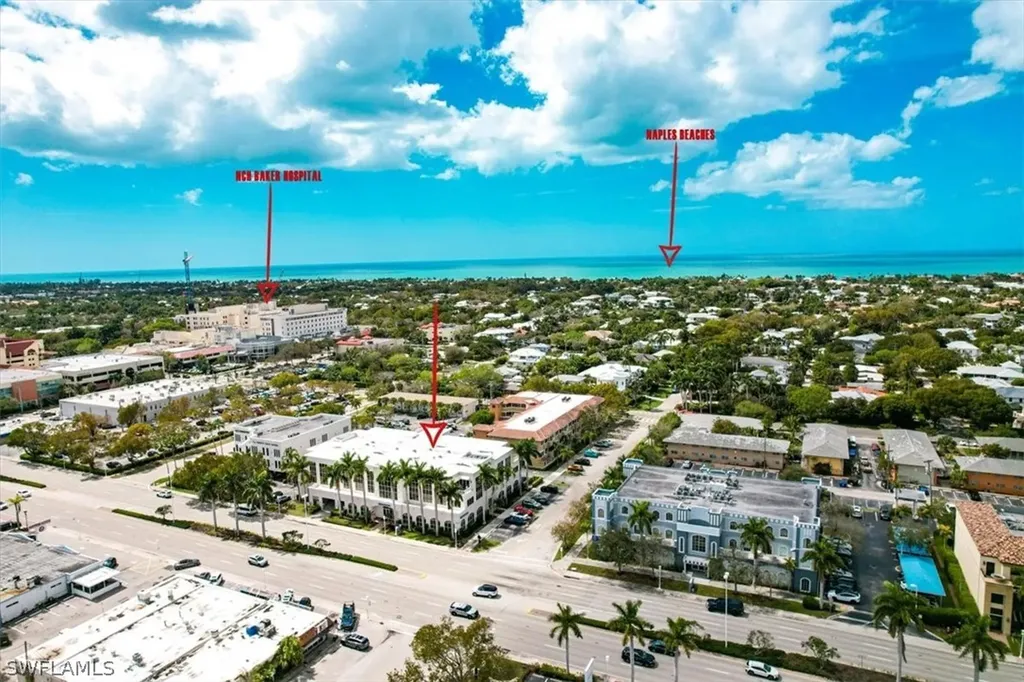 599 Tamiami Trail N Naples FL 34102