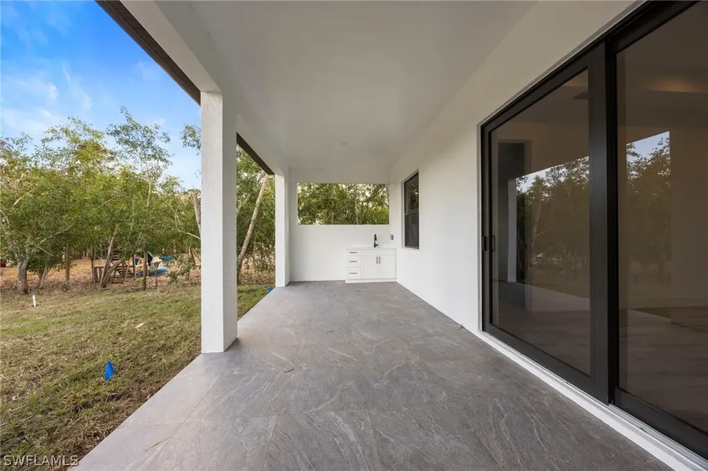 4622 Everglades Boulevard N Naples FL 34120
