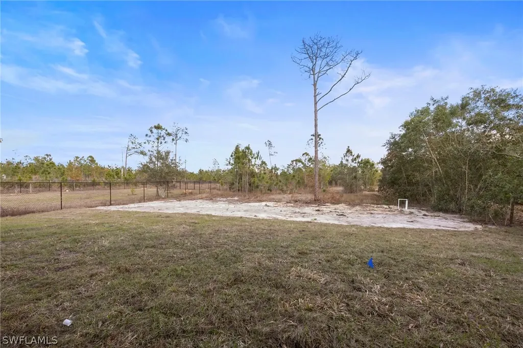 4622 Everglades Boulevard N Naples FL 34120