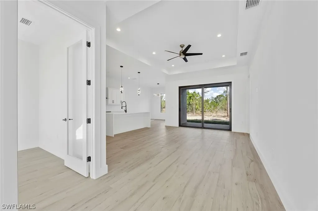 4622 Everglades Boulevard N Naples FL 34120