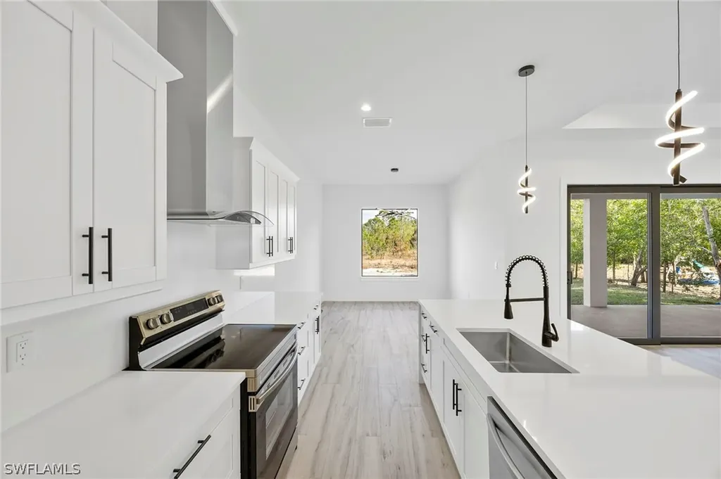 4622 Everglades Boulevard N Naples FL 34120