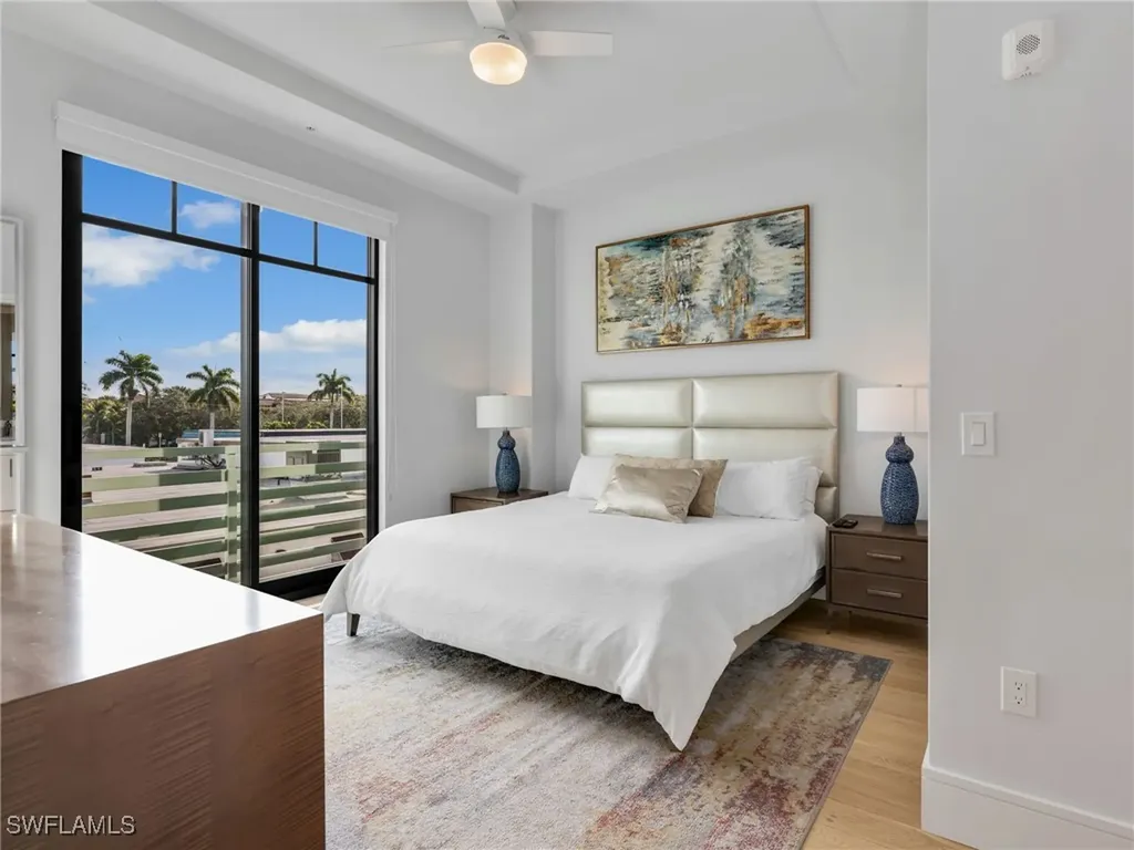 101 8th Street S Naples FL 34102