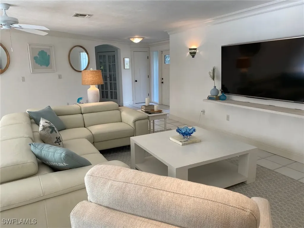 660 Regatta Road Naples FL 34102
