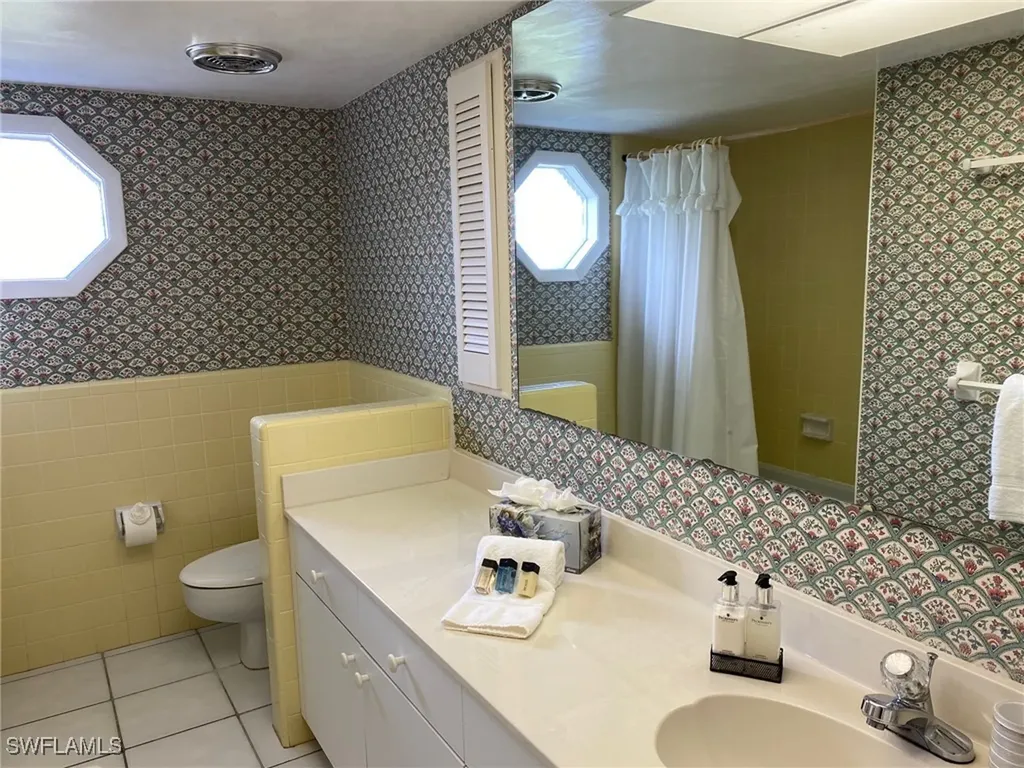660 Regatta Road Naples FL 34102