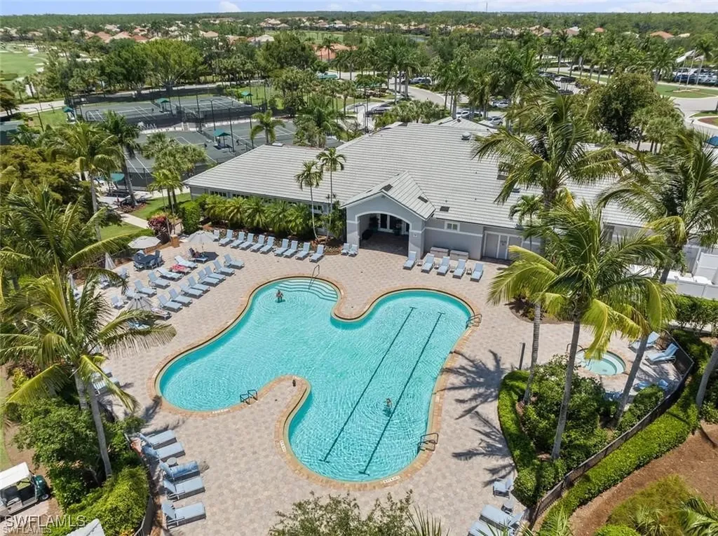 10127 Colonial Country Club Boulevard Fort Myers FL 33913
