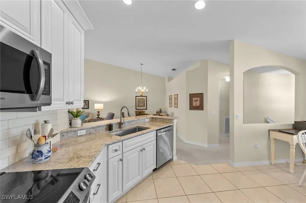 10127 Colonial Country Club Boulevard Fort Myers FL 33913