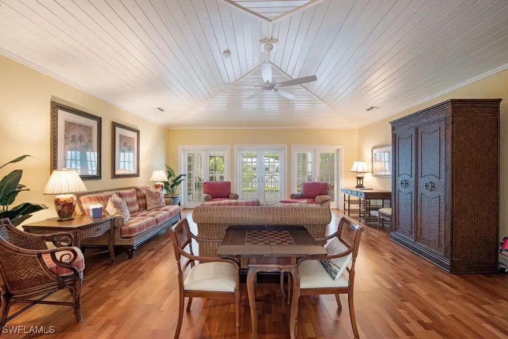 Naples FL 34102