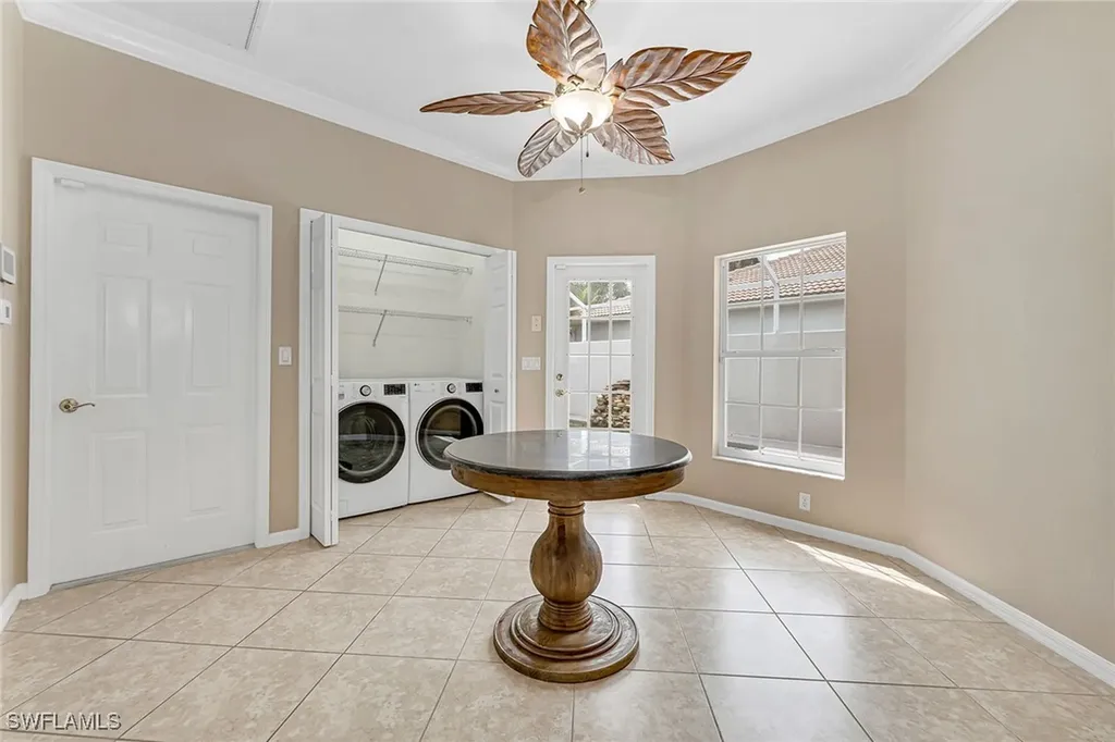 104 Glen Eagle Circle Naples FL 34104