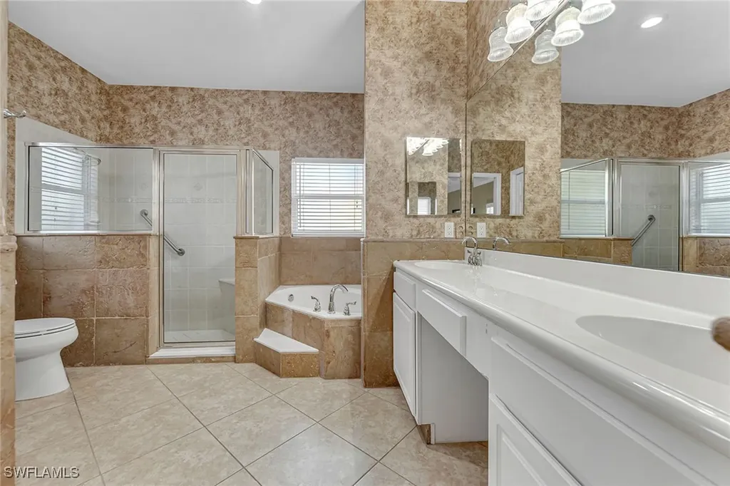 104 Glen Eagle Circle Naples FL 34104