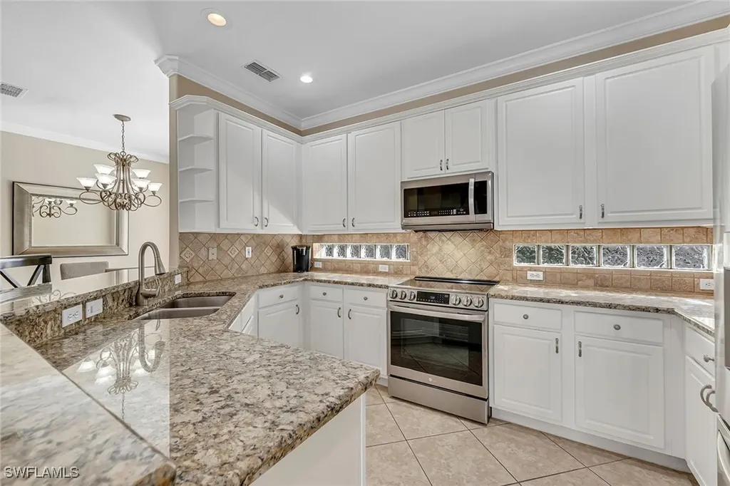 104 Glen Eagle Circle Naples FL 34104