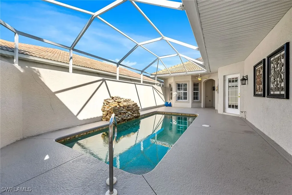 104 Glen Eagle Circle Naples FL 34104