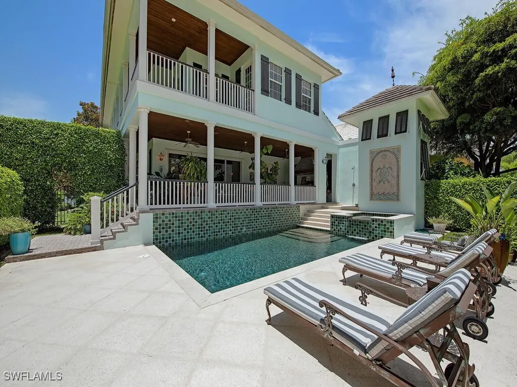 613 14th Avenue Naples FL 34102