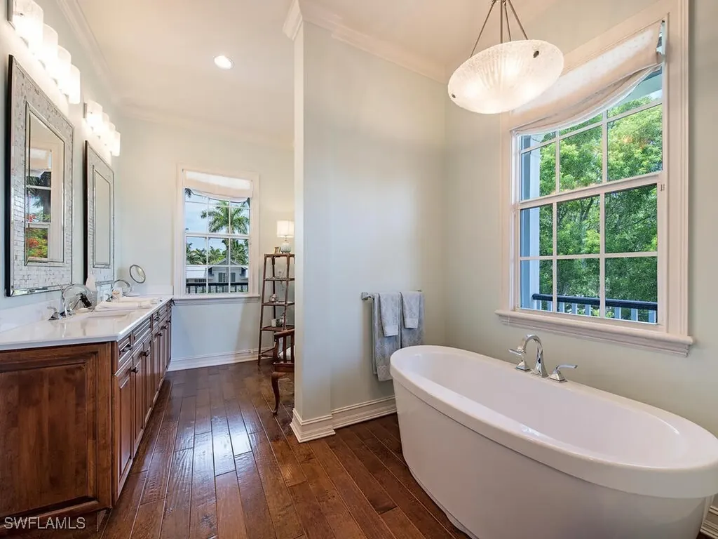 613 14th Avenue Naples FL 34102