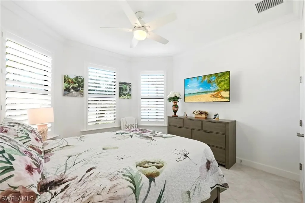 6844 Winding Cypress Drive Naples FL 34114