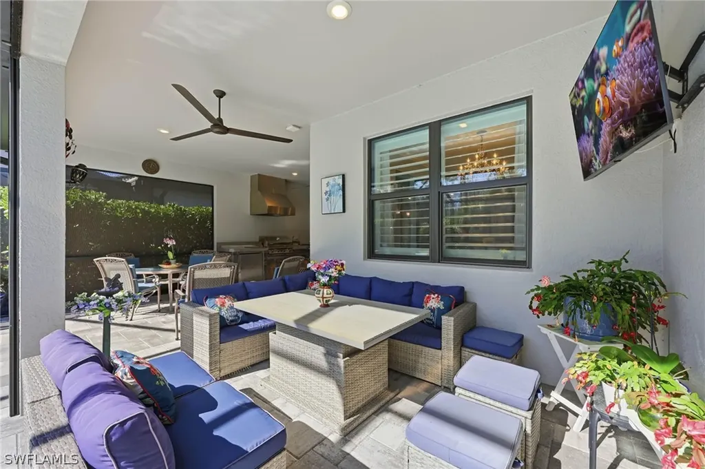 6844 Winding Cypress Drive Naples FL 34114