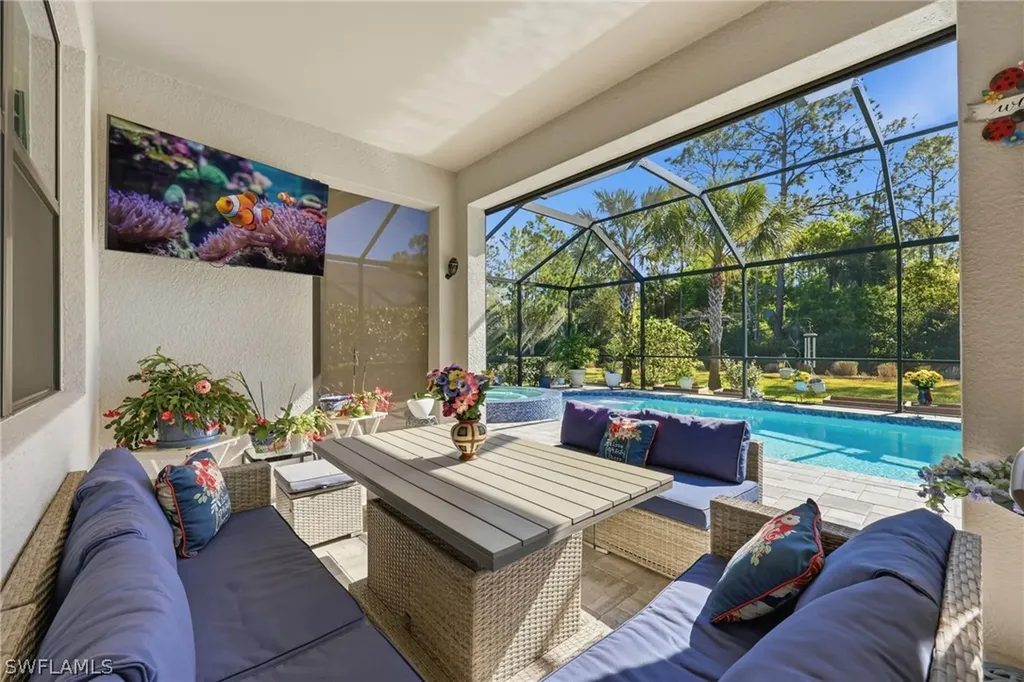 6844 Winding Cypress Drive Naples FL 34114