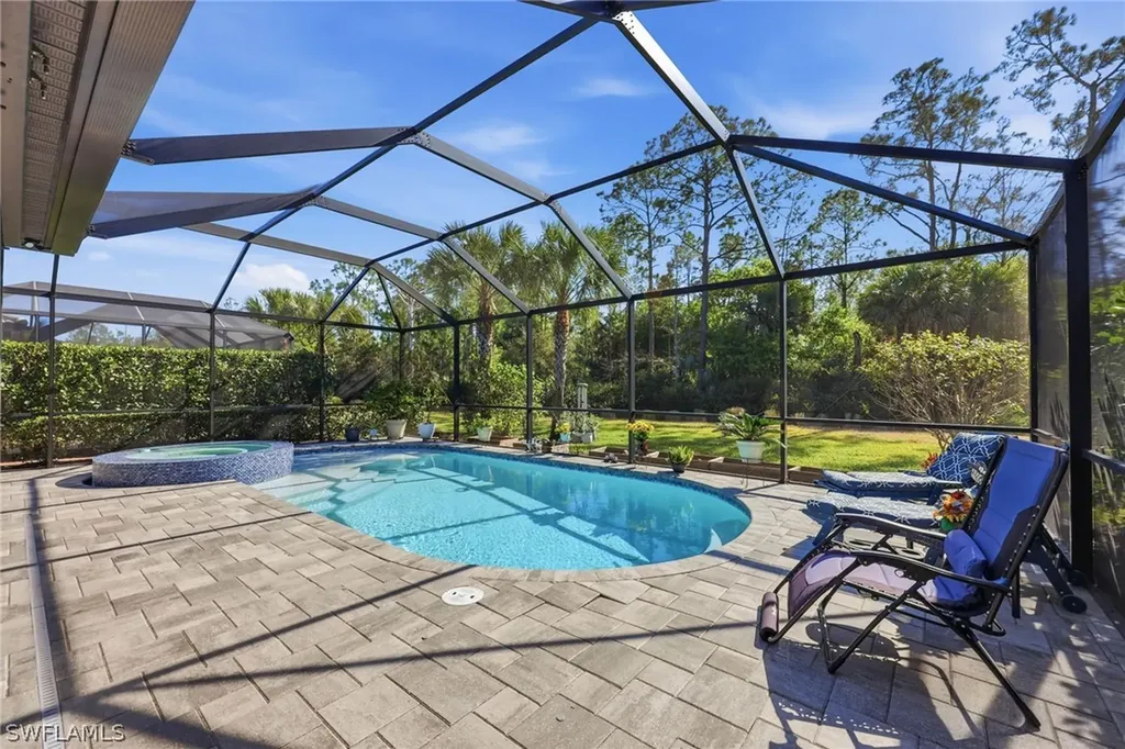 6844 Winding Cypress Drive Naples FL 34114