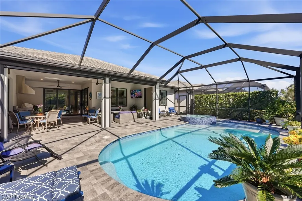 6844 Winding Cypress Drive Naples FL 34114