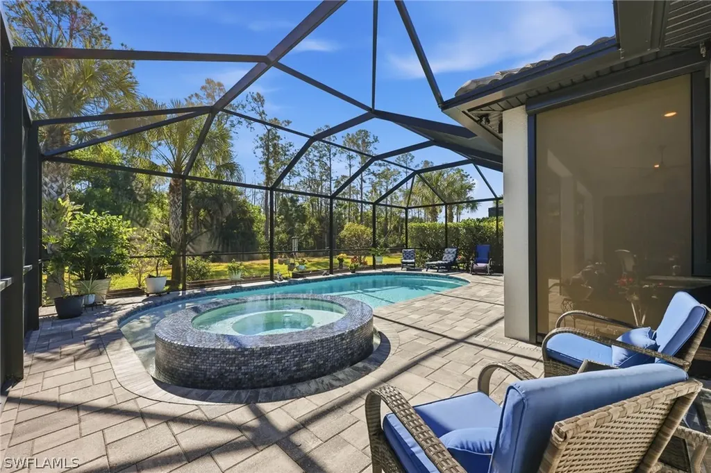 6844 Winding Cypress Drive Naples FL 34114