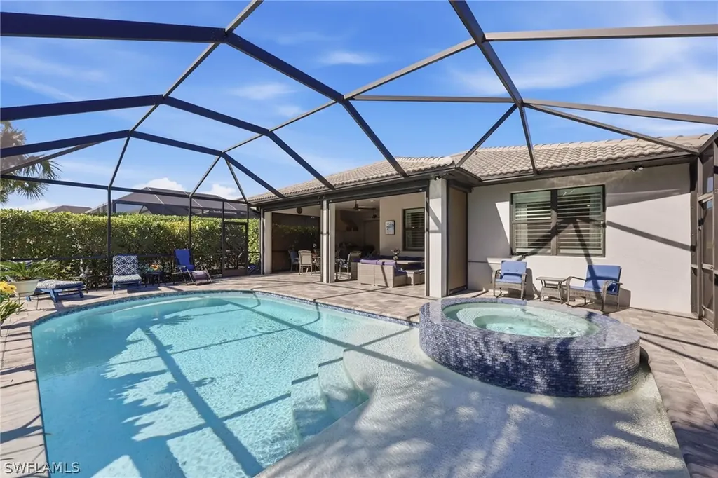 6844 Winding Cypress Drive Naples FL 34114