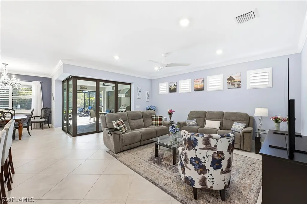 6844 Winding Cypress Drive Naples FL 34114